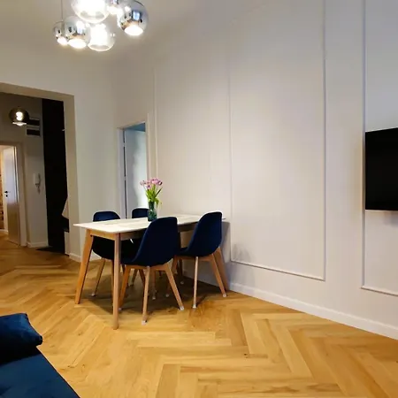 Apartment Strzelecka 19 *