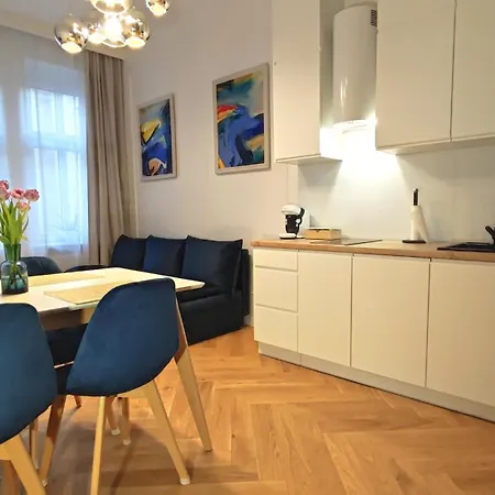 Apartment Strzelecka 19 *